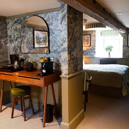 Inn The Unicorn, 3*