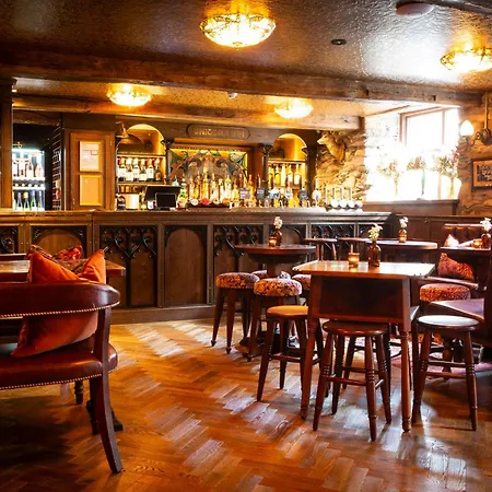 The Unicorn, Inn 3*