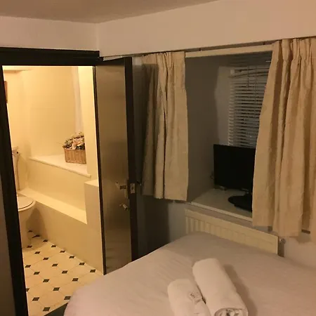 独角兽旅馆 3* 安布尔塞德